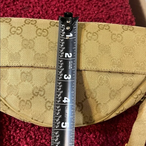 GUCCI authentic VINTAGE MONOGRAM HALF MOON MINI POUCHETTE BAG - Picture 8 of 17